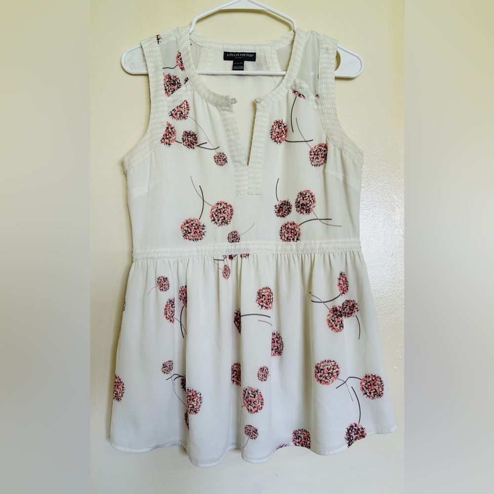 A Pea in the Pod White & Pink Maternity Top